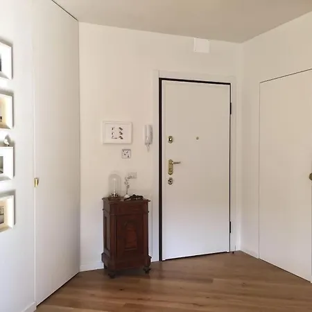 * Graceful Apartament In Milano/nolo * Lägenhet Milano